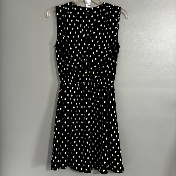 H&M Dresses & Skirts - H&M dress - sz 2